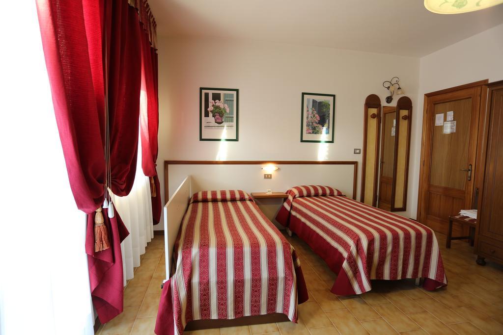 Hotel Vignola Assisi Ngoại thất bức ảnh