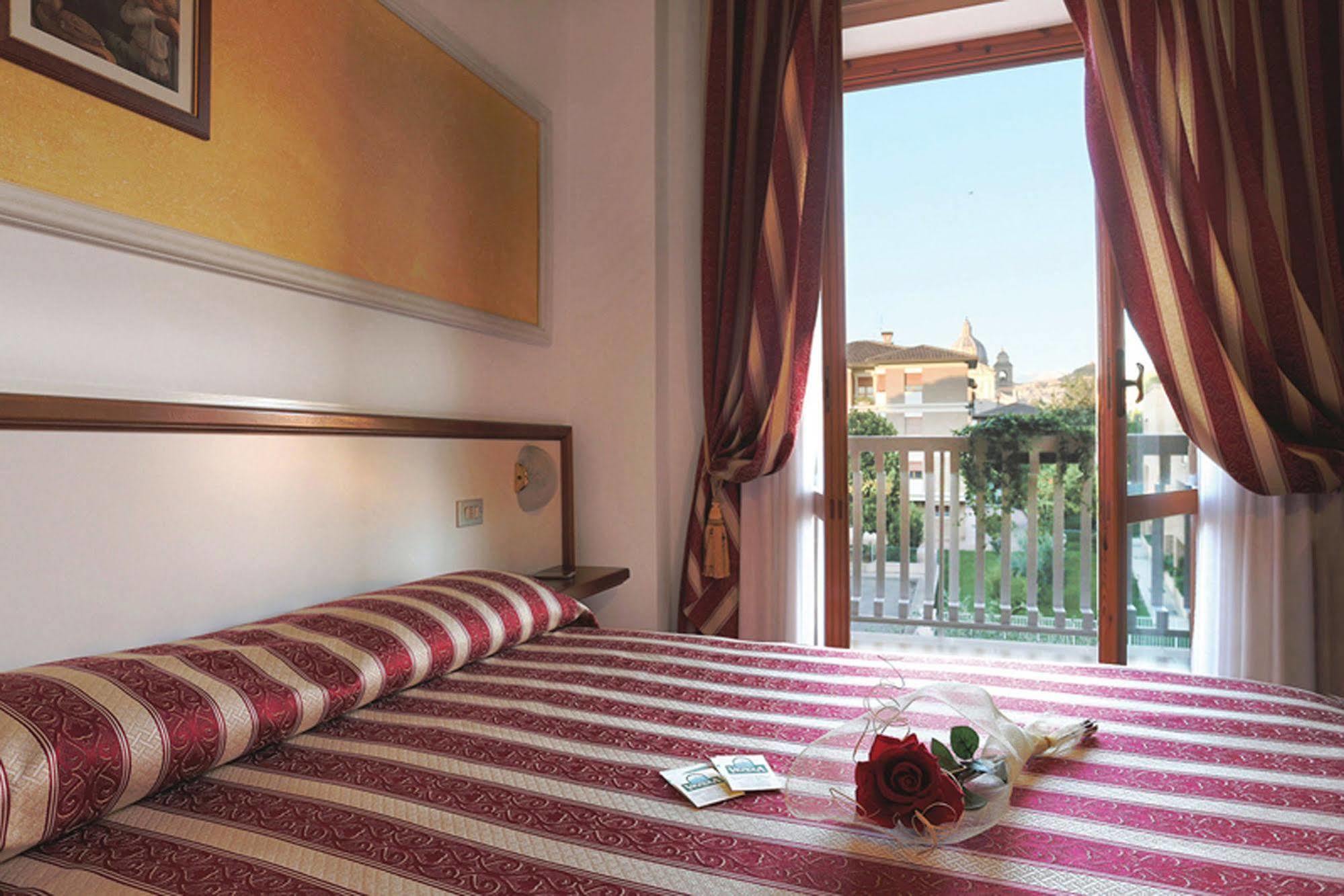 Hotel Vignola Assisi Ngoại thất bức ảnh