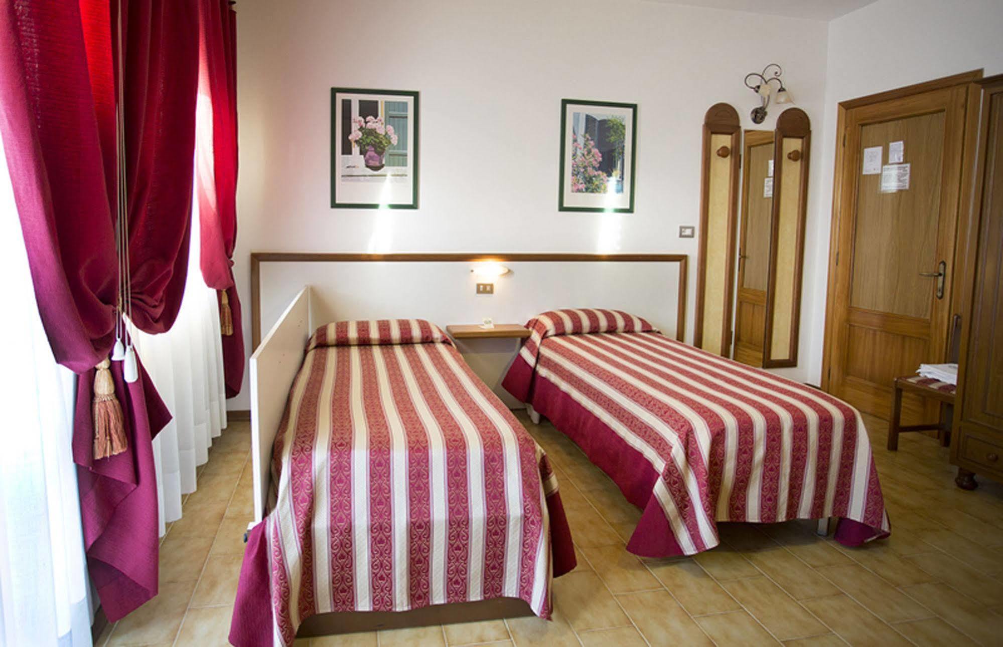 Hotel Vignola Assisi Ngoại thất bức ảnh