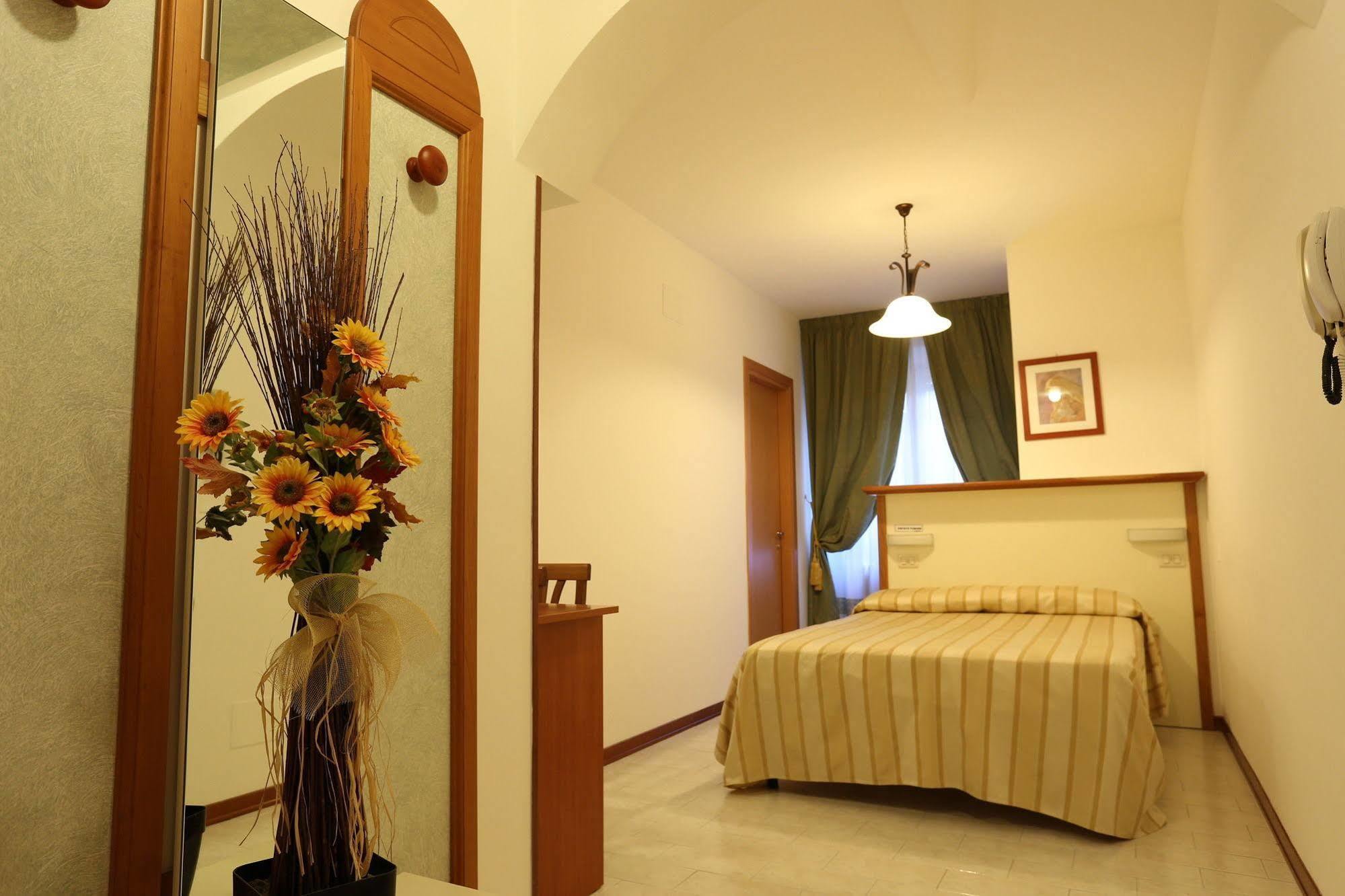Hotel Vignola Assisi Ngoại thất bức ảnh