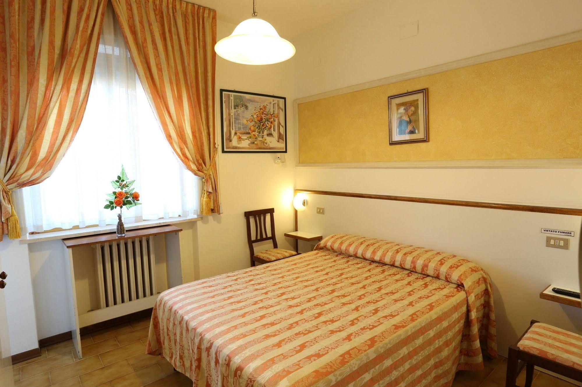 Hotel Vignola Assisi Ngoại thất bức ảnh